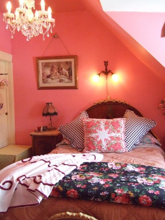 Enchanted Nights Bed & Bath Kittery Bilik gambar